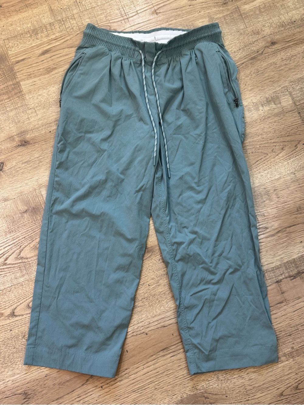 Athleta Women's Capris in Teal Green